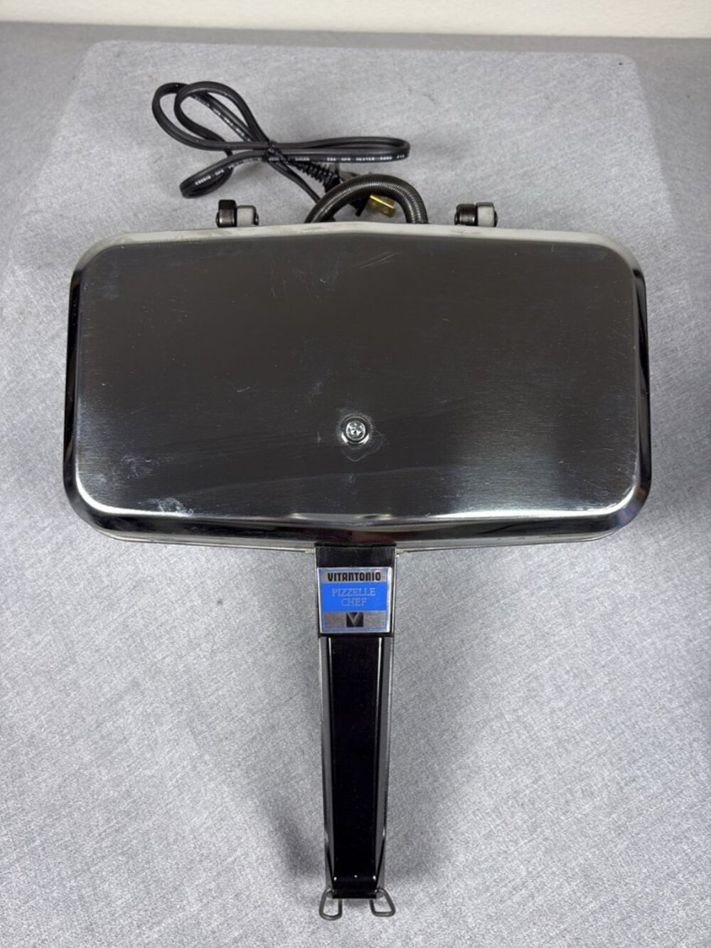 Vitantonio Pizzelle Chef Model 300 Italian Waffle Cookie Maker Iron